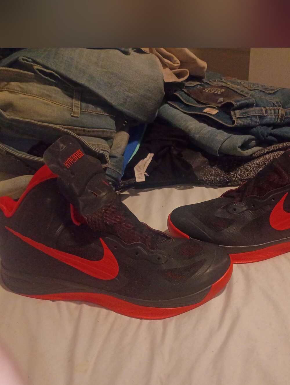 Nike Hyperfuse Mens Basketball Shoes